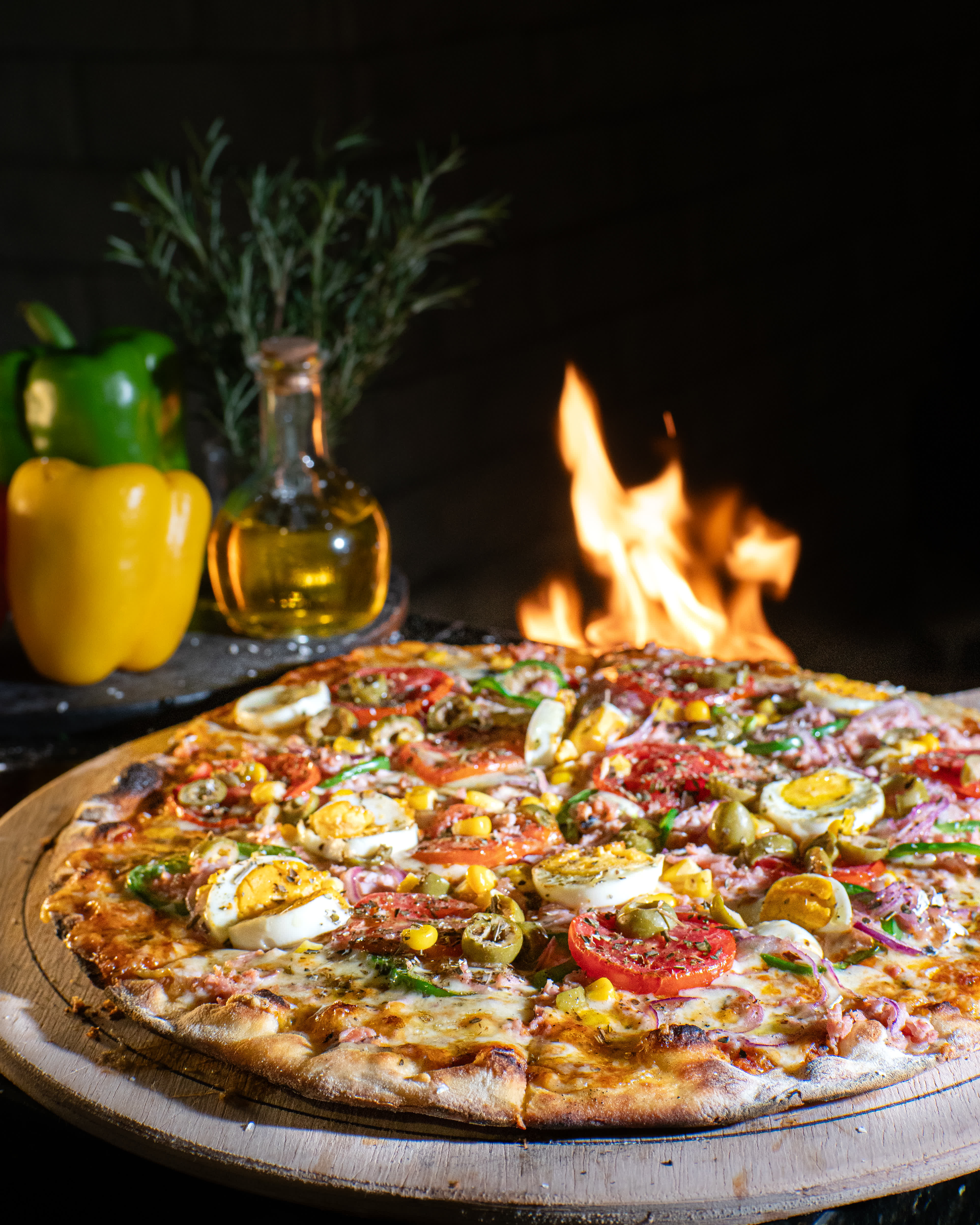 Pizza Portuguesa - Presunto, ovos, cebola e azeitonas